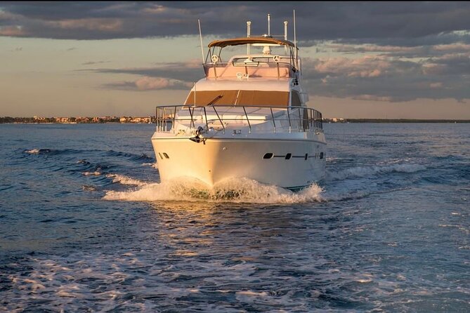 3 Hour Xpuha-60' Neptunus-Tulum, Playa del Carmen, Riviera Maya - A yacht ride from Puerto Aventuras to Punta Venado