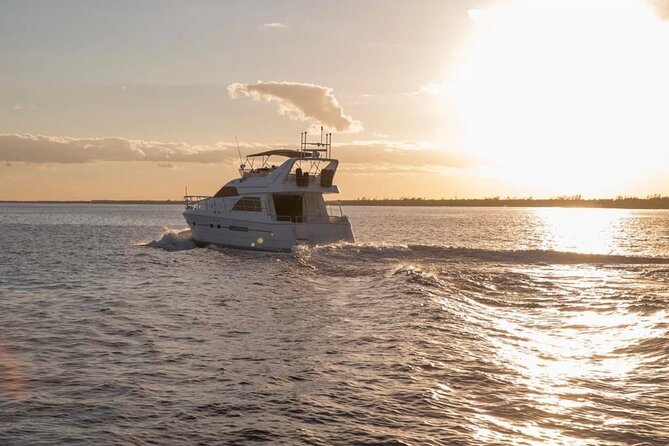 3 Hour Xpuha-60' Neptunus-Tulum, Playa del Carmen, Riviera Maya - Crew service and group atmosphere