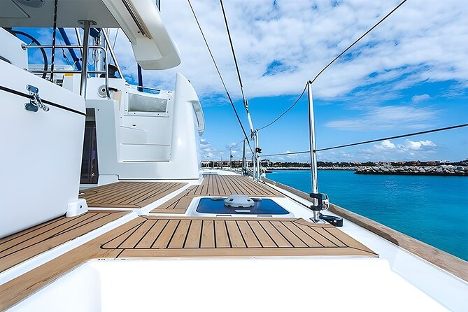 3 Hours Exclusive 45' Lagoon Catamaran Experience - Weather, cancellation, and small planning details