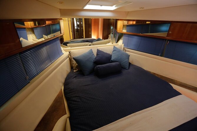 4 Hour - 47' Azimut, Tulum, Playa del Carmen, Riviera Maya - The ride from Puerto Aventuras to Inha Reef