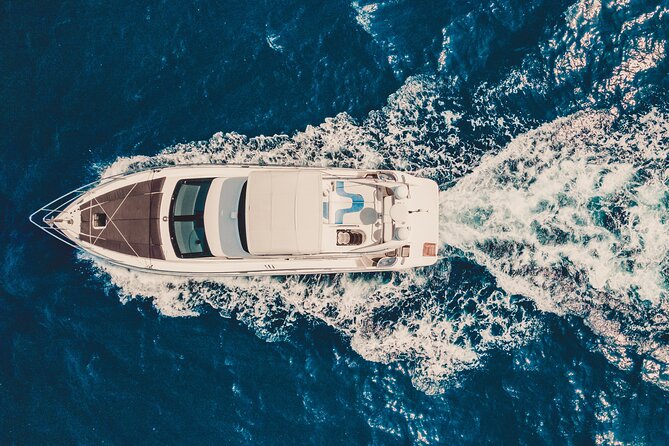 4 Hour 50' Azimut Yacht All-Inclusive in Tulum & Playa del Carmen - Leaving Puerto Aventuras on a private Azimut