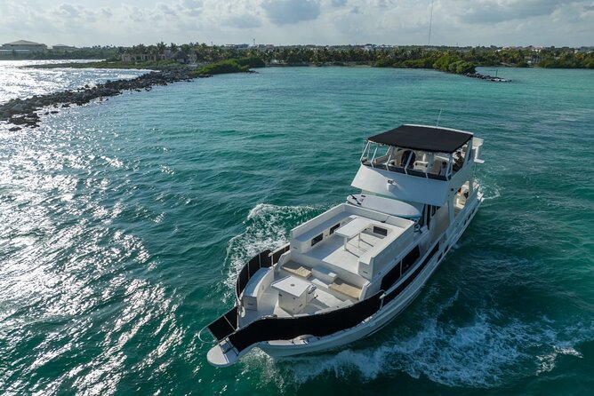 4 Hour - 72' Bruce Roberts, Tulum, Playa del Carmen, Riviera Maya - Practical Details That Can Make the Day Better