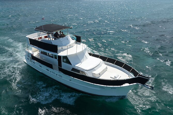 4 Hours - 53' Hatteras - Tulum, Playa Del Carmen, Riviera Maya - Reaching Inha Reef for snorkeling