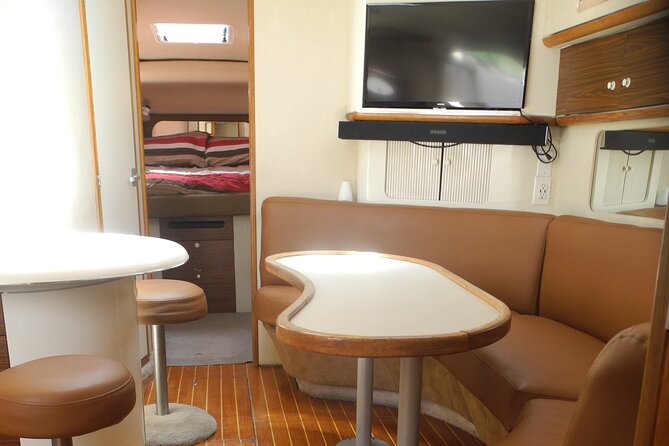 4 hours - Private 48ft Yacht all inclusive in Tulum and Playa del Carmen - Food and drinks served onboard