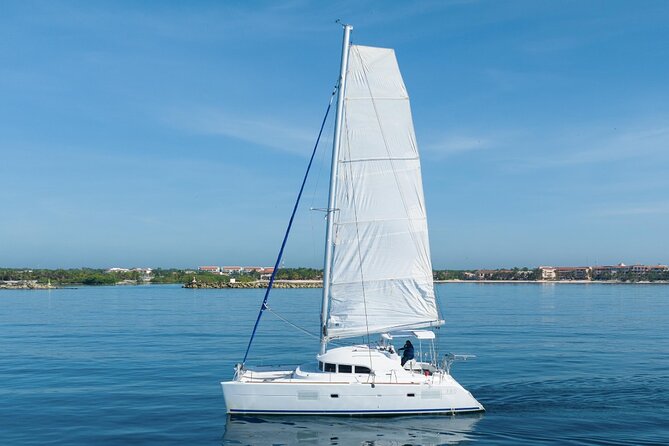 4H Private 38'Catamaran All-Inclusive in Tulum & Playa del Carmen - Leaving Puerto Aventuras for a private day at sea