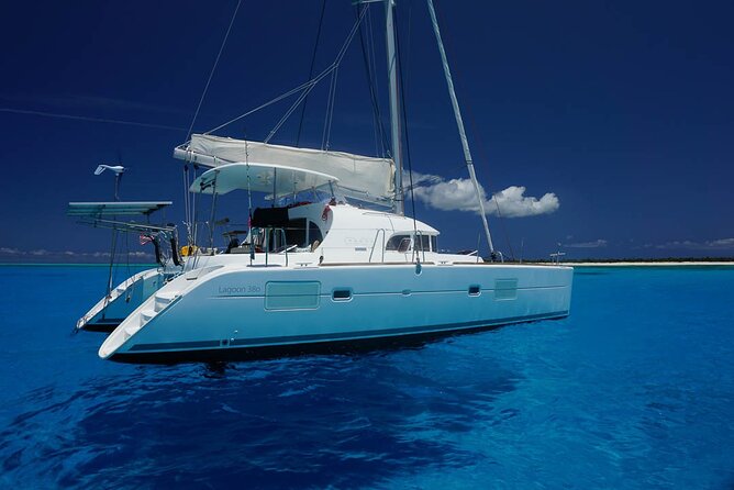 5H Private 40'Catamaran All-Inclusive in Tulum & Playa del Carmen - La Bocana turns lunch into a water party