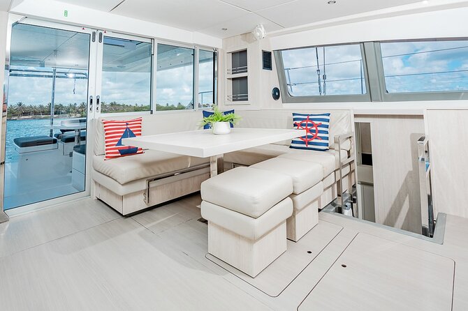8-Hour Private 40' Cat 2 Stop to Cozumel, Food, Drinks & Snorkel - How the private format changes the experience