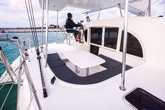 8H 38' Catamaran All-Incl. to Cozumel in Tulum & Playa del Carmen - Sailing north along the Riviera Maya coast