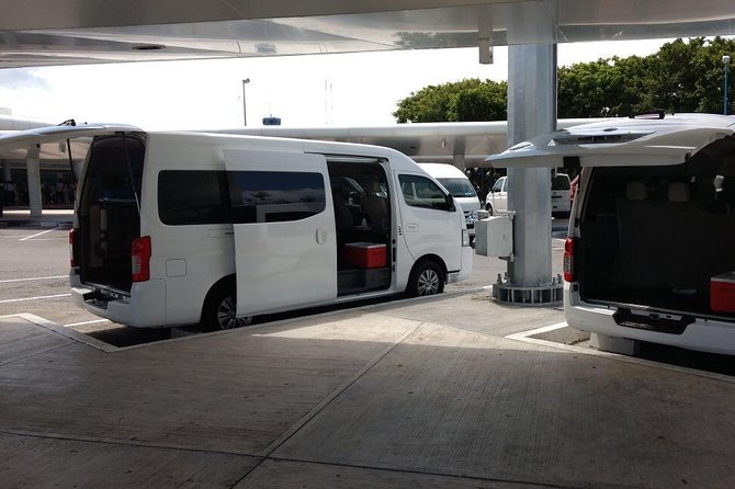 Airport Transfers to Playa del Carmen - Private van (ROUND TRIP) FLAT RATE - Finding your driver outside the terminal