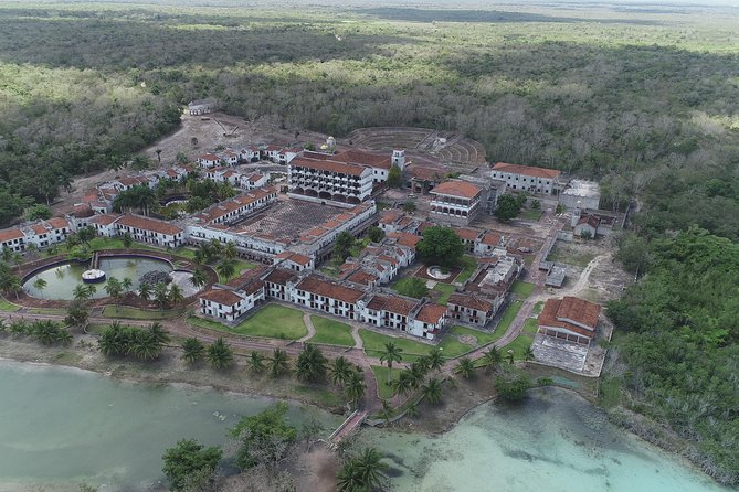 Bacalar Deluxe - Fort San Felipe in Bacalar