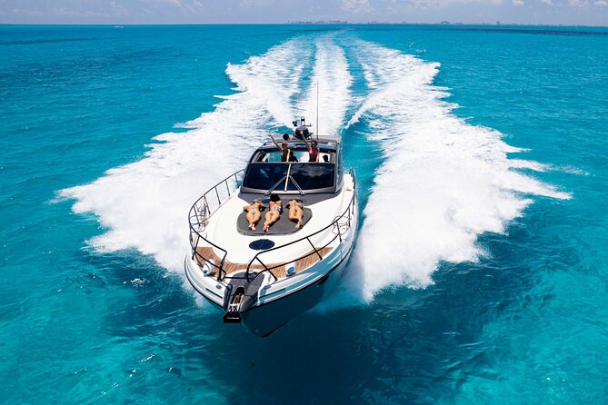 Cancun: 4-Hour All Inclusive Luxury Yacht – 50' Cranchi - Sailing toward Isla Mujeres