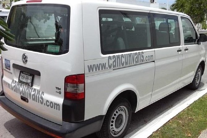 Cancun Airport Private Transfer One Way: To or From Akumal area Up to 03 Pass. - Key points at a glance