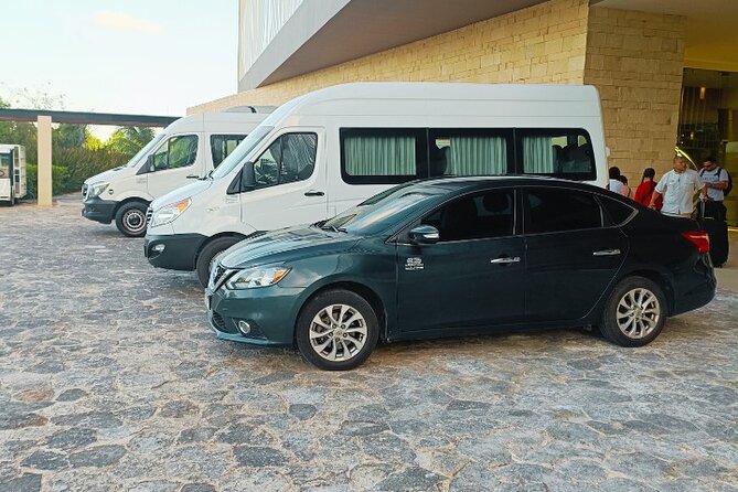 Cancun Airport: Private Transfers From/To Akumal Half Moon Bay - Communication before and during pickup