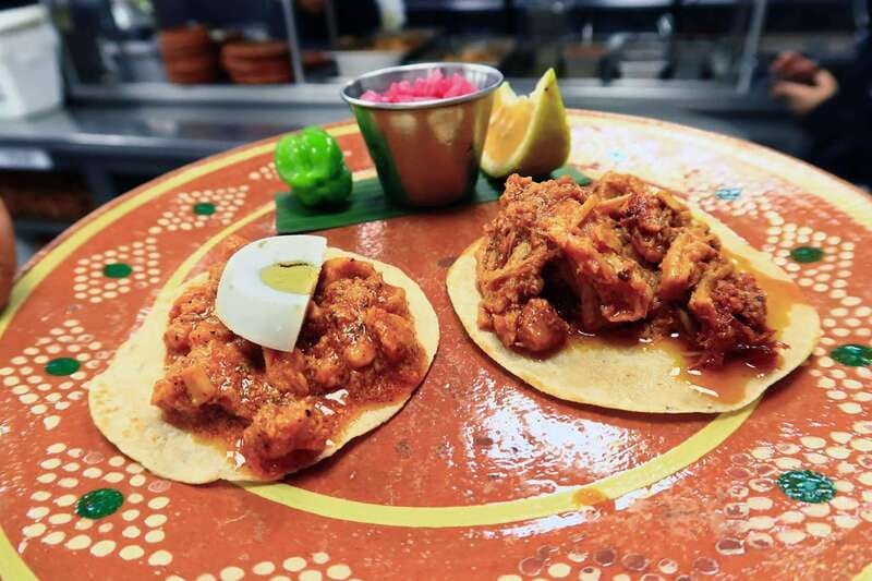 Cancún: Beachside Tacos & Town Tour with tequila tasing - Third stop: Maya tacos near the flea market