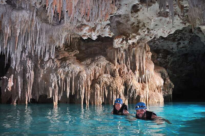 Cancun/Playa del Carmen: Tickets to Rio Secreto and Lunch - What Rio Secreto feels like underground