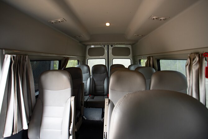 Cancun Private Mini-Van Roundtrip Transportation - What the private minivan setup means for your group