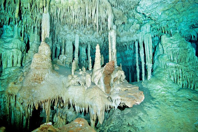 Cenotes 2-Tank Dive in Playa del Carmen/for certified divers only - The 8:30 am start at SCUBA LIBRE