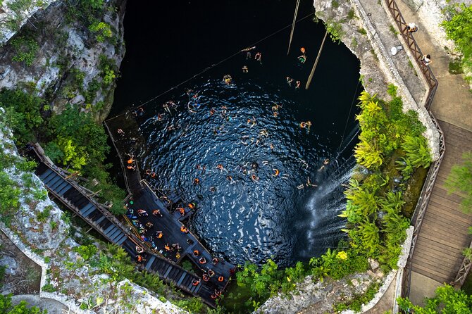 Chichén Itzá Ancestral Tour from Playa del Carmen with Cenote - The bus ride from Playa del Carmen