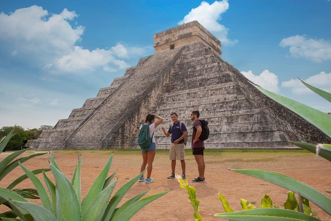 Chichen Itza by Van: Reduced Group, Tour Guide, Fast Trip & Lunch - What the van ride is really like