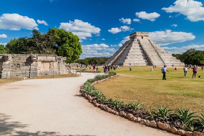 Chichen Itza,Cenote Chichikan& Valladolid from Playa del Carmen. - Valladolid in only 30 minutes