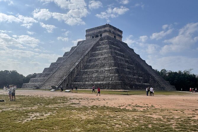 Chichén Itzá+Cenote+Food VIP: Your Exclusive, Private Journey - Cenote Oxmán brings a welcome change of pace
