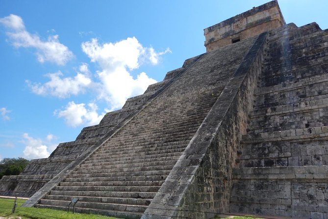 Chichen Itza - Cenote - Valladolid - Swimming at Ik Kil or another cenote