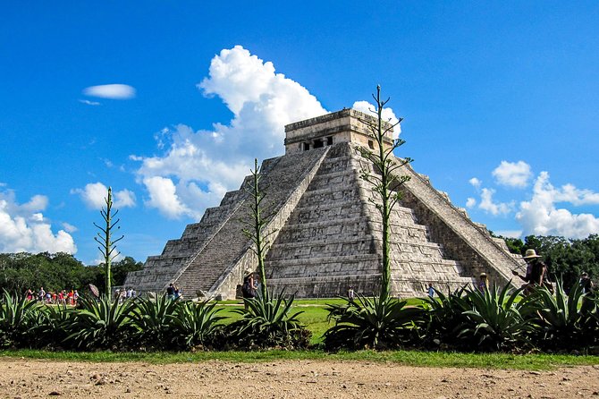 Chichen Itza & Ekbalam with Cenote swim from Playa del Carmen - Who should book this tour?