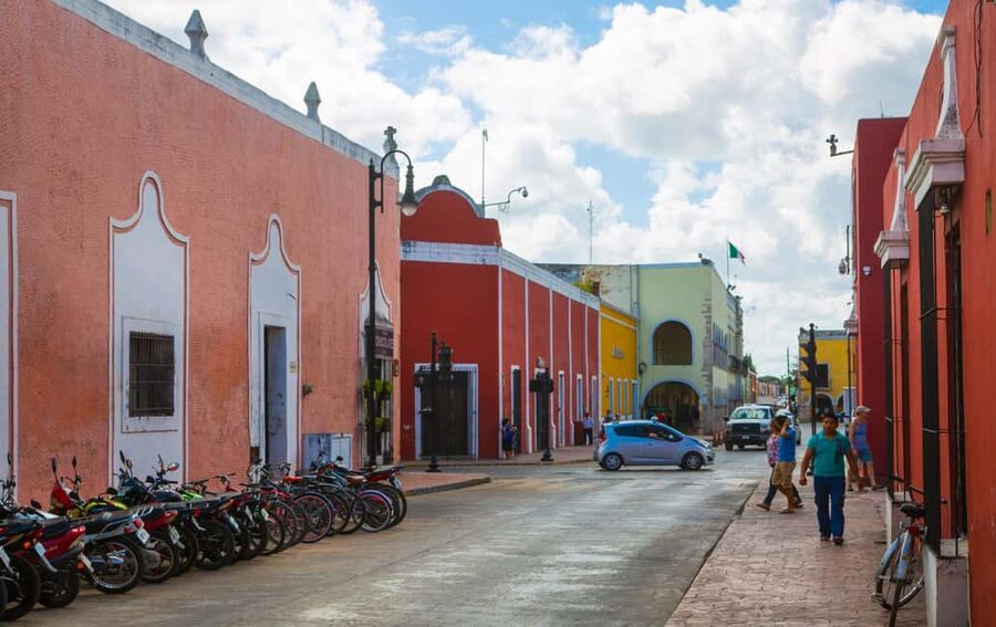 Chichen Itza: Guided Tour with Valladolid & Cenote Chichikan - Chichen Itza: the day’s essential stop