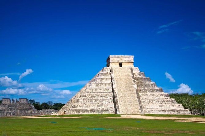 Chichen Itza Premier All-In-One Tour from Cancun and Riviera Maya - Seeing El Castillo and the main ruins