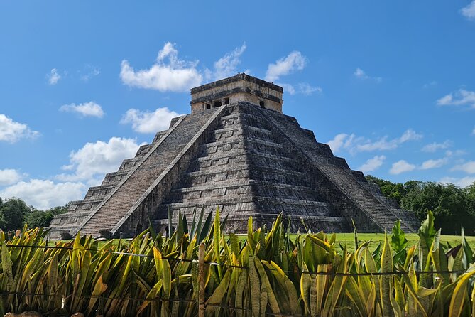 Chichen Itza Private Tour VIP - Swimming at Cenote San Lorenzo Oxman