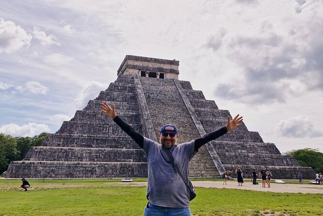 Chichenitza private tour and cenotes - Lunch and the small comforts included