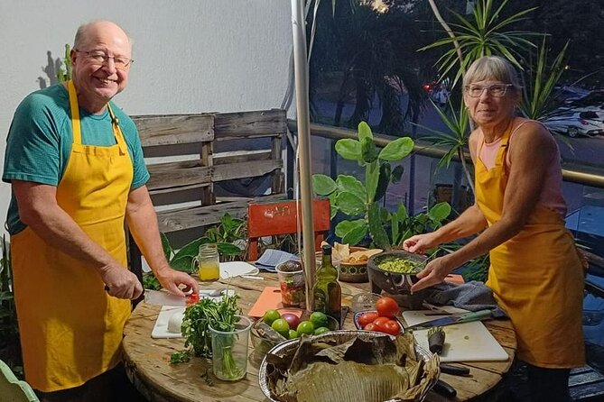 Cooking Class in Playa del Carmen: 9 Recipes & Bottomless Drinks - Tacos, chicken tinga, and the shared meal