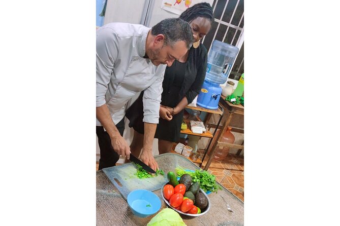 Cooking Class in Playa del Carmen: 9 Recipes & Bottomless Drinks - The people make the difference