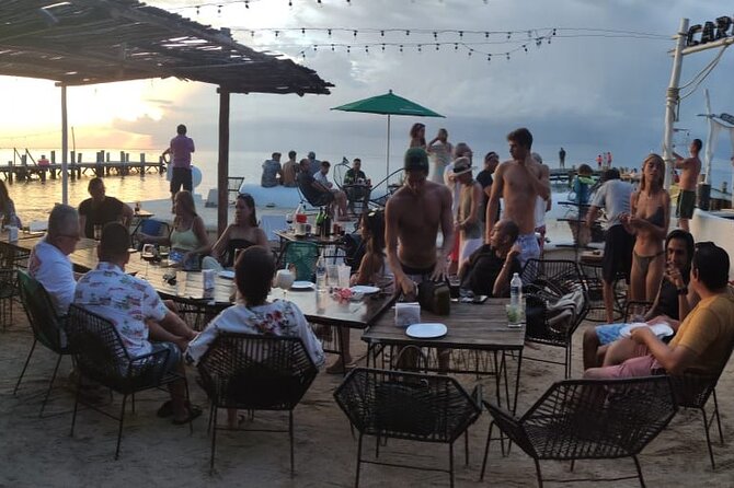 Cozumel El Cielo Tour by Boat from Playa del Carmen & Transfer - Colombia Reef and the fish