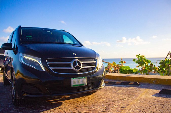 Departures in Mercedes Benz from Tulum to Cancun Airport - Who should book this transfer