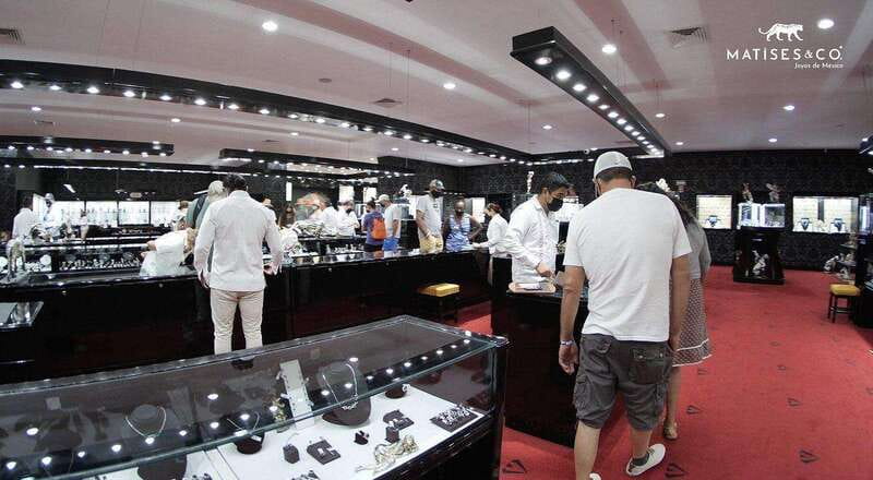 Discover the essence of playa del carmen: tequilera, jewelry and 5th avenue. - Who will get the most from this excursion
