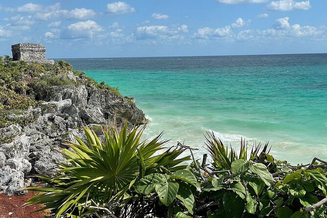Discover the Mystical Tulum Ruins with a Certified Federal Guide - The Temple of the Frescoes and its surviving details