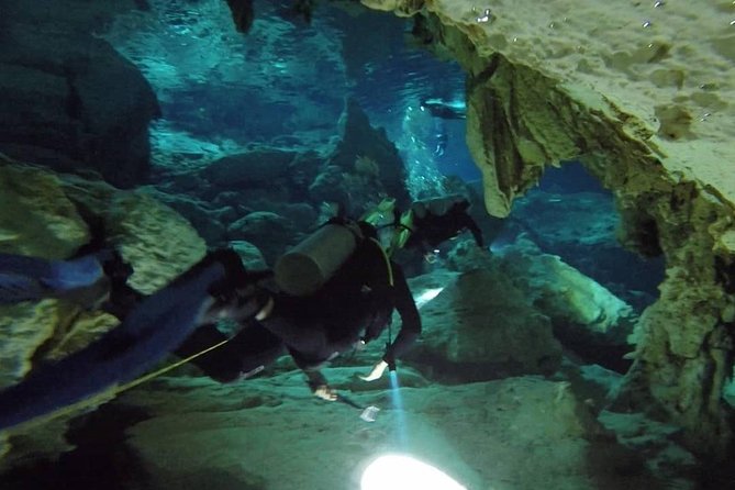 Dos Ojos Cenote Cavern Dive- The Barbie Line and The Bat Cave - Why Dos Ojos feels different from a normal scuba outing