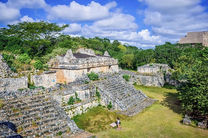 Ek Balam, Mayan Cenote and Valladolid - The guide and driver matter on a long route
