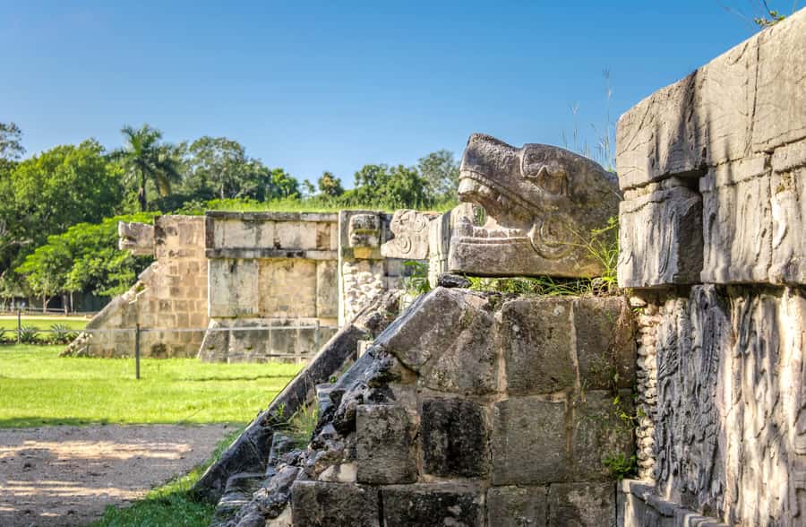 From Playa del Carmen: Tour to Chichén Itzá, Valladolid with Cenote and buffet - A Yucatecan buffet in a Mayan community