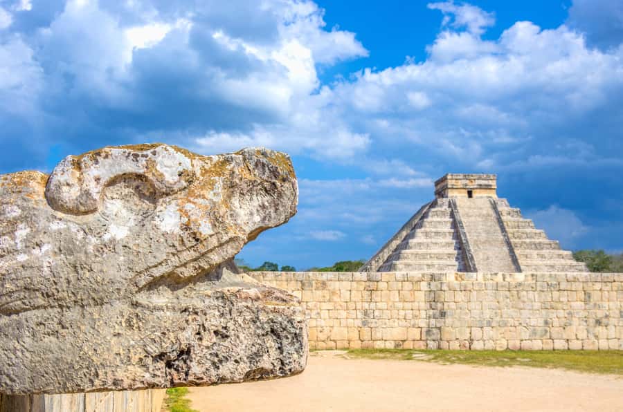 From Playa del Carmen: Tour to Chichén Itzá, Valladolid with Cenote and buffet - A short look at colonial Valladolid