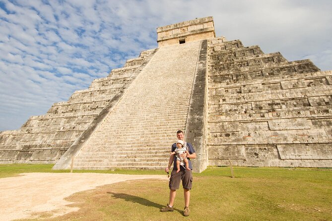 Full Day Chichen Itza, Cenote and Valladolid Complete Tour - A Yucatecan buffet and the real food value