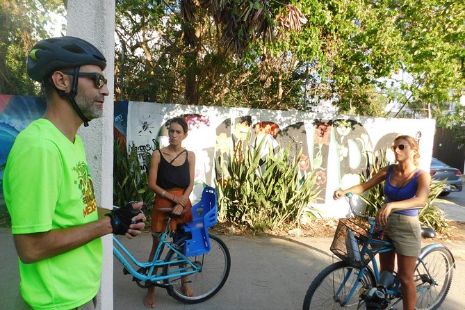 Graffitis & Munchies biketour Playa del Carmen - Why this bike tour shows you another side of Playa del Carmen