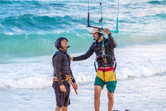 Group Kiteboarding Lesson in Tulum - From beach theory to your first water start