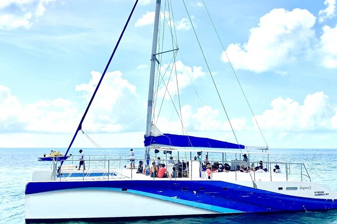 Isla Mujeres Catamaran Unlimited! Transportation from Playa del Carmen - The catamaran ride is part of the entertainment