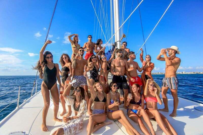 Isla Mujeres Plus Experience Catamaran Tour + Snorkel+Lunch - Pickup is convenient, but confirm it early