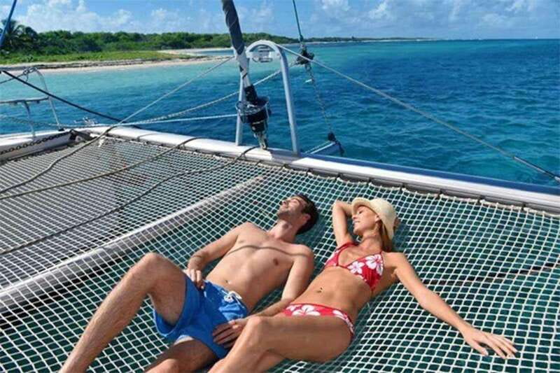 Isla Mujeres Plus Experience Catamaran Tour + Snorkel+Lunch - The catamaran ride and the open bar