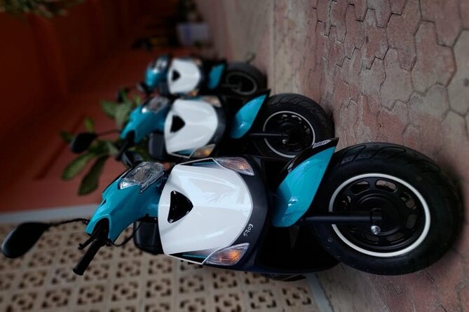 Italika D125 Private Scooter Rental in Tulum - OZ Adventures at C. 2 Pte. 1588