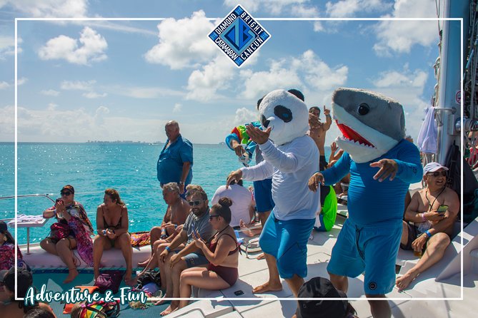 Luxury Catamaran tour to isla mujeres with transportation from Tulum - Sailing out on a 45-foot catamaran