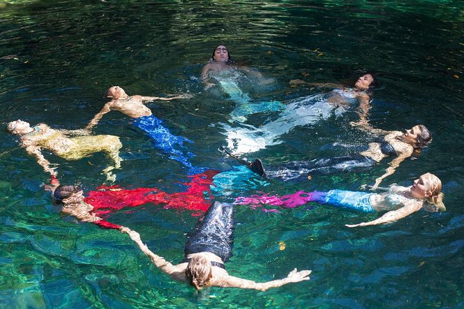 Mermaid for a Day Adventure - Learning to swim with one fin